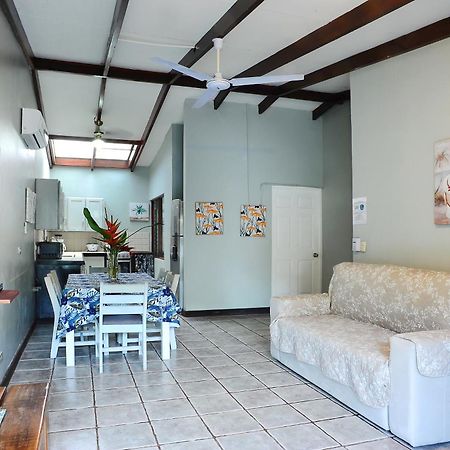 Private Fully Furnished Home At Wide Mouth Frog Hostel Quepos Eksteriør bilde