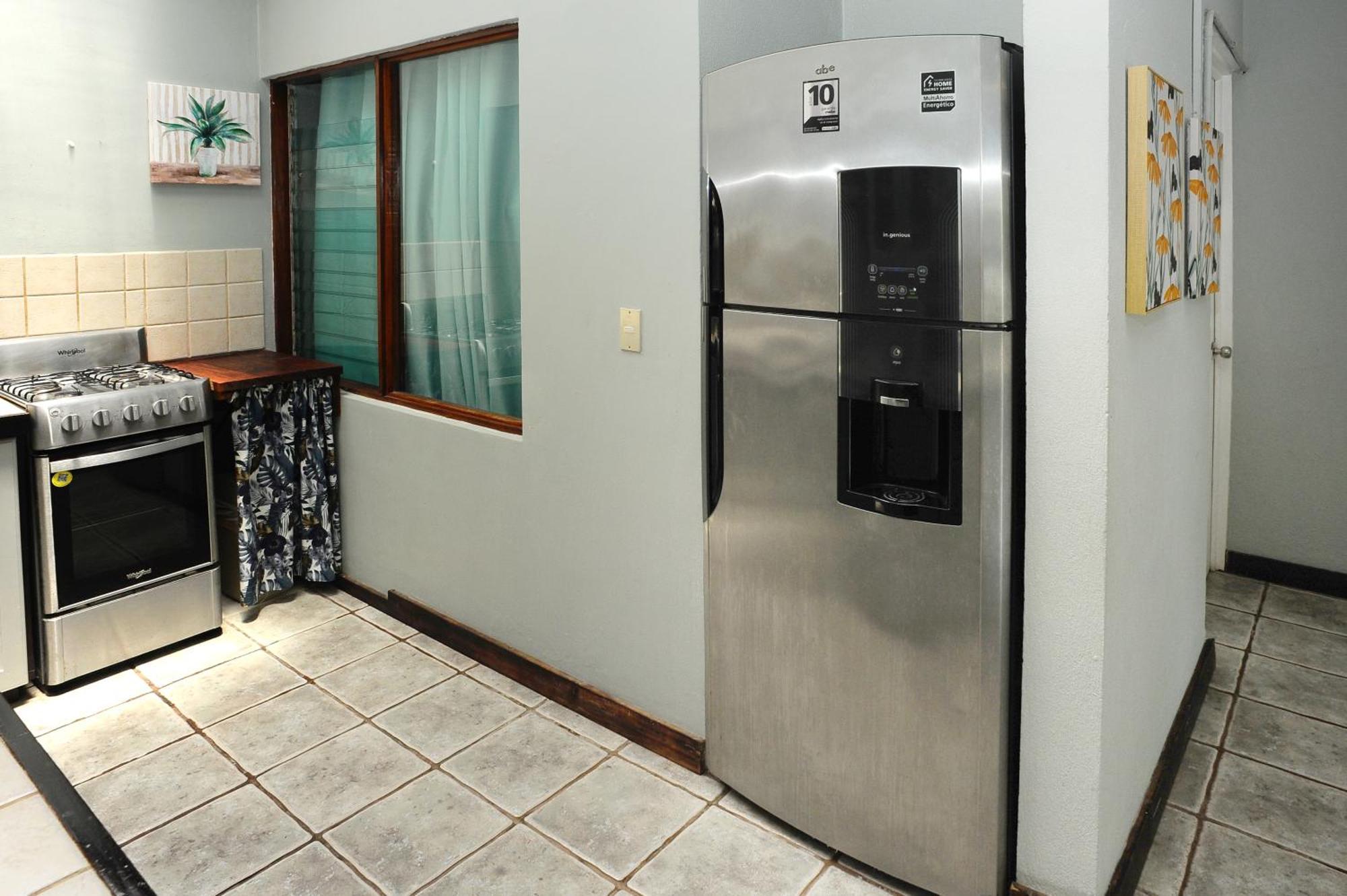 Private Fully Furnished Home At Wide Mouth Frog Hostel Quepos Eksteriør bilde